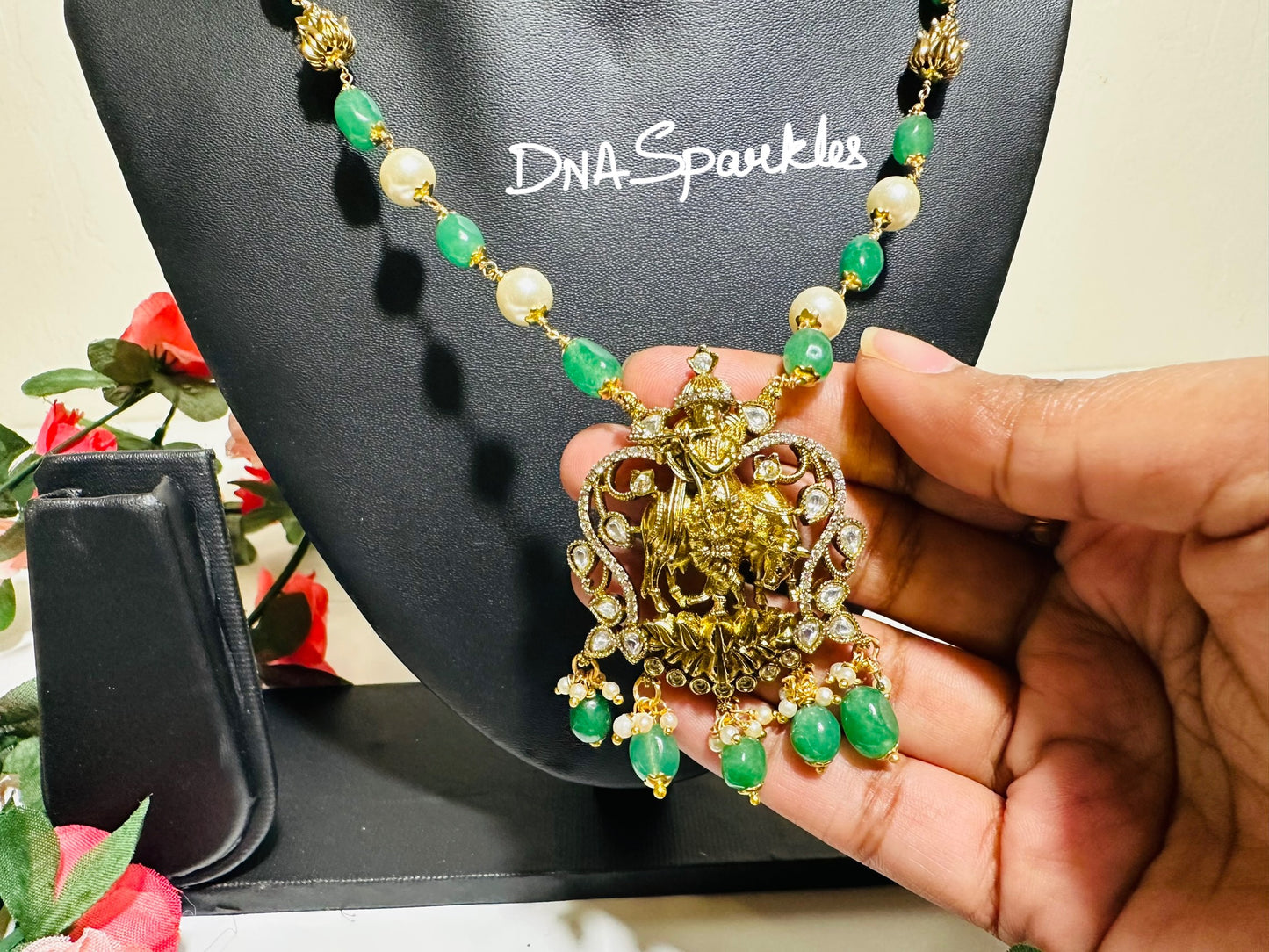 Krishna Pearl Necklace