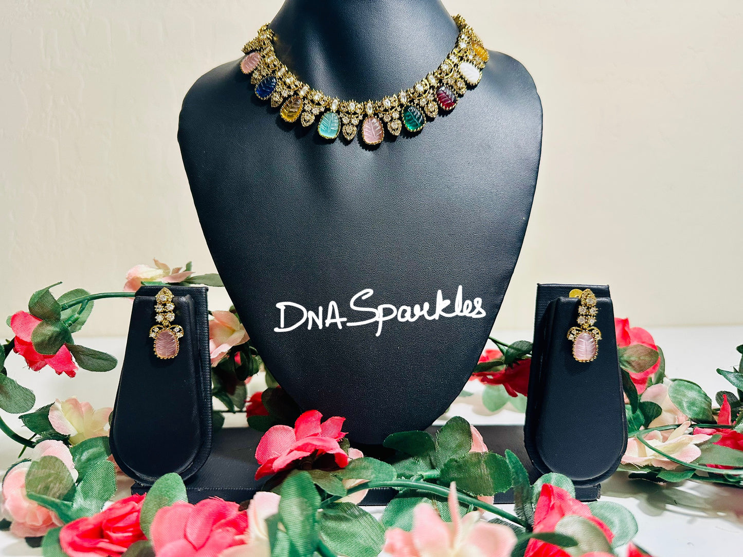 Light Weight Multicolour Necklace