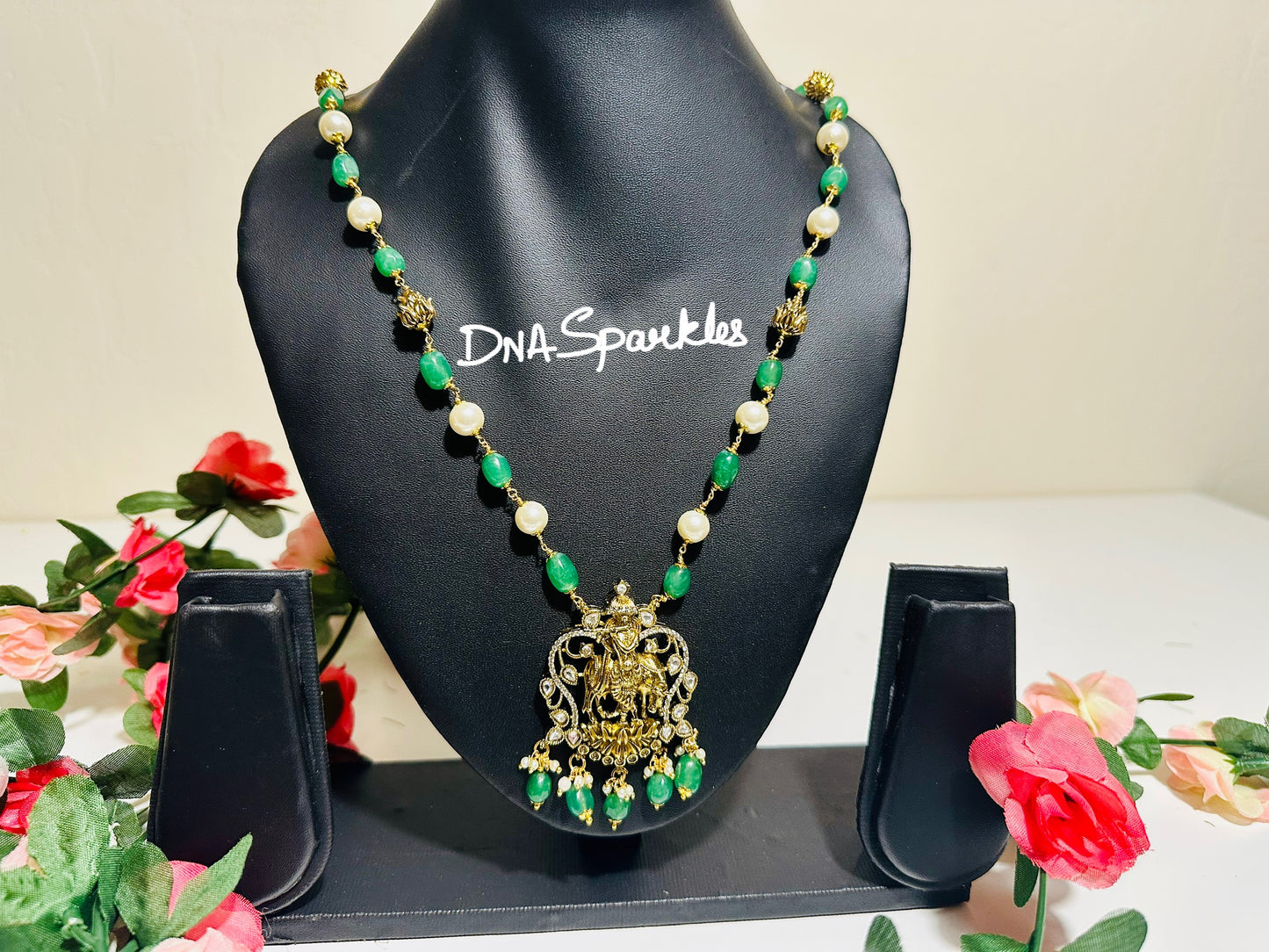 Krishna Pearl Necklace