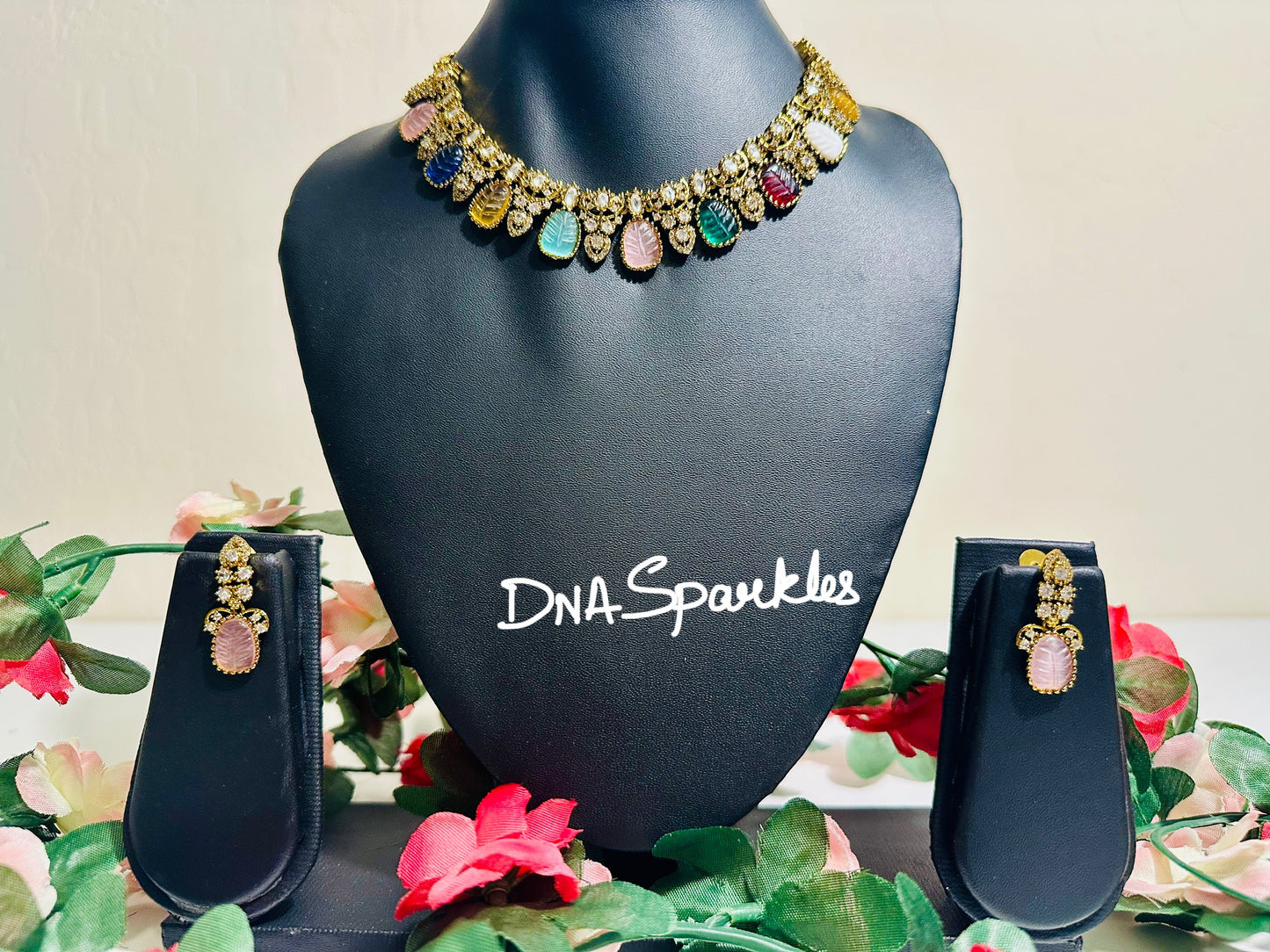 Light Weight Multicolour Necklace