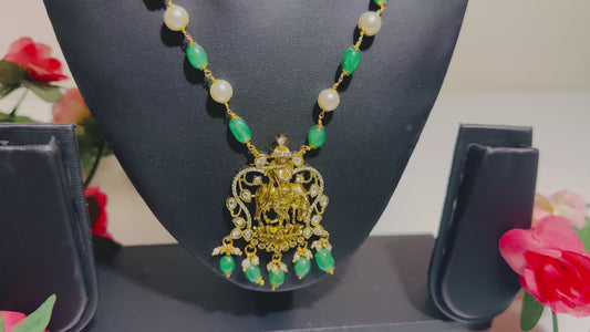 Krishna Pearl Necklace